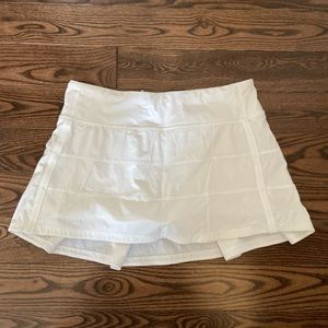 White lululemon pace rival skirt (regular)